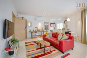 Seaside Charming and Stylish Apartment near St Julians by 360 Estates